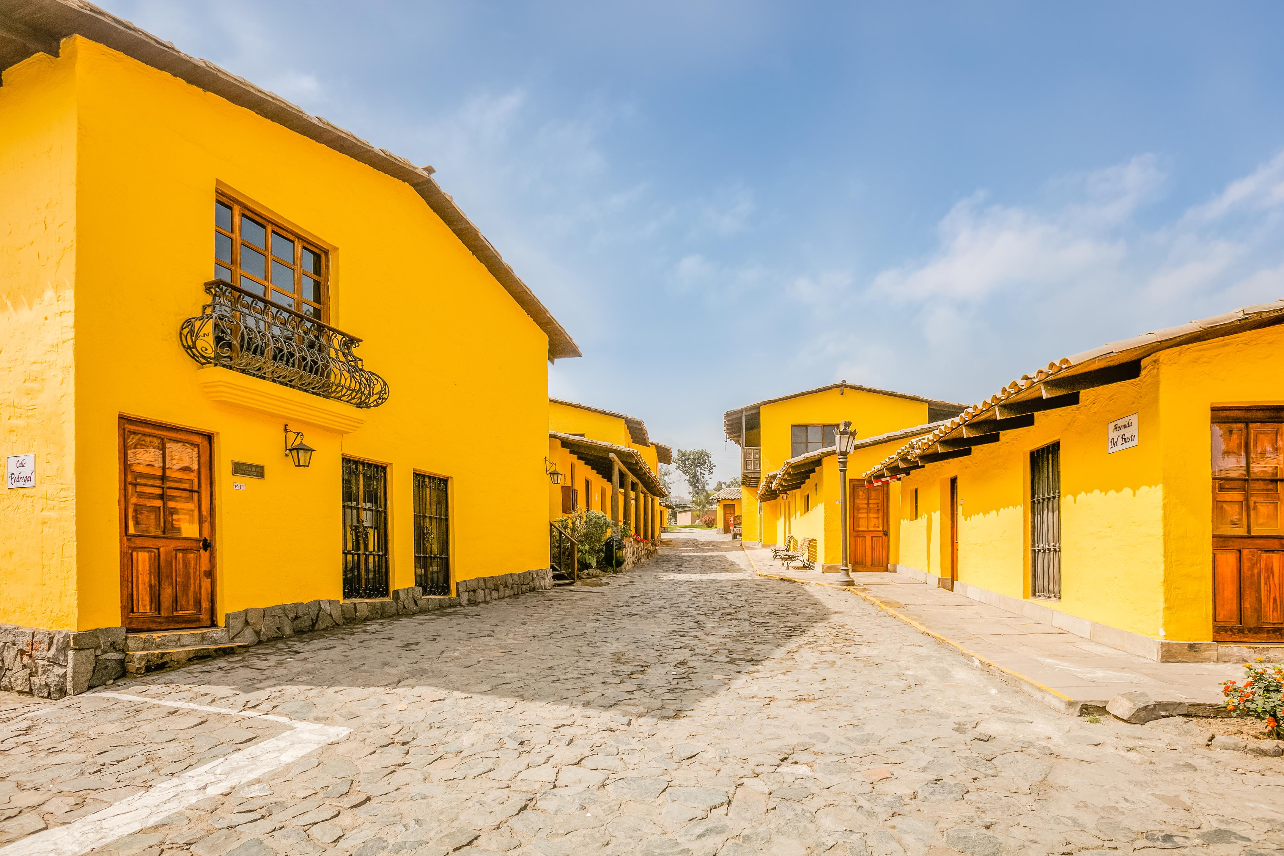 Decameron El Pueblo Lima